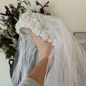 Vintage Bridal Wedding Crown Veil - 80’s - 1980’s